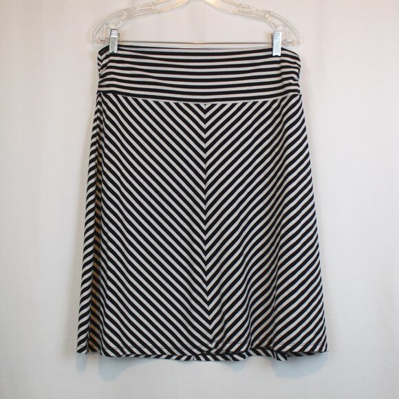Faded Glory Black White Striped Skirt - Picture 2 of 6